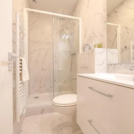 Cosy In Center - With Ac Aparthotel 3*
